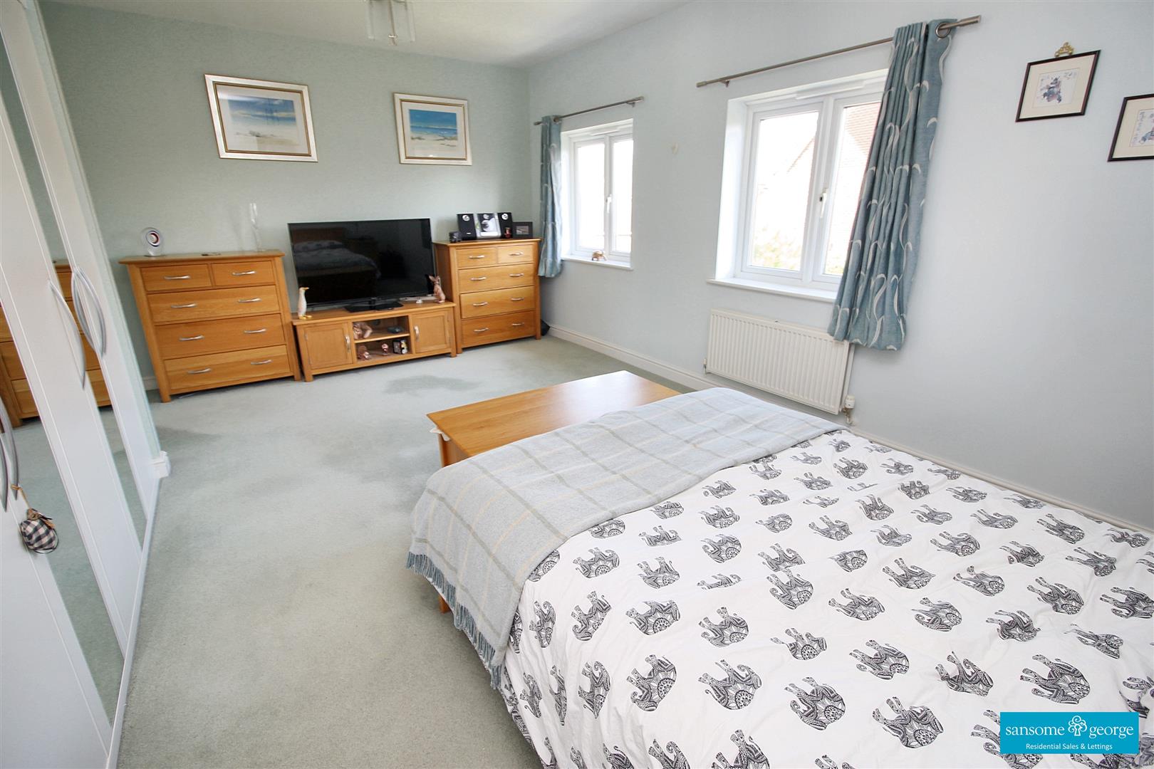 Horsecroft Way, Tilehurst, Reading